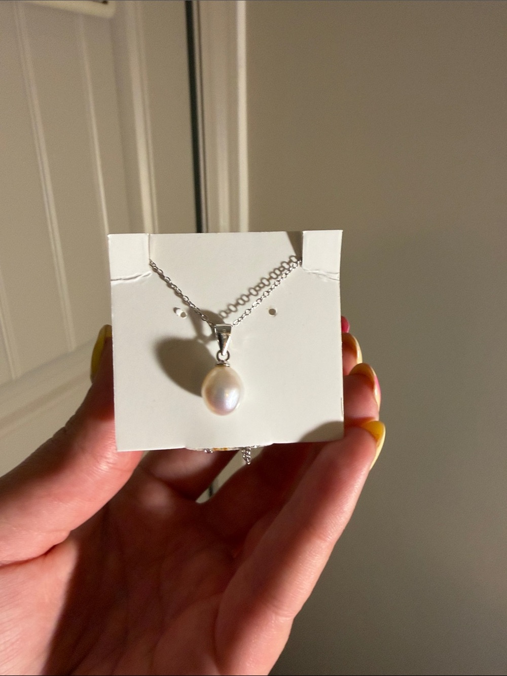 Freshwater Pearl Pendant Necklace in White - Elegant Women's Jewelry